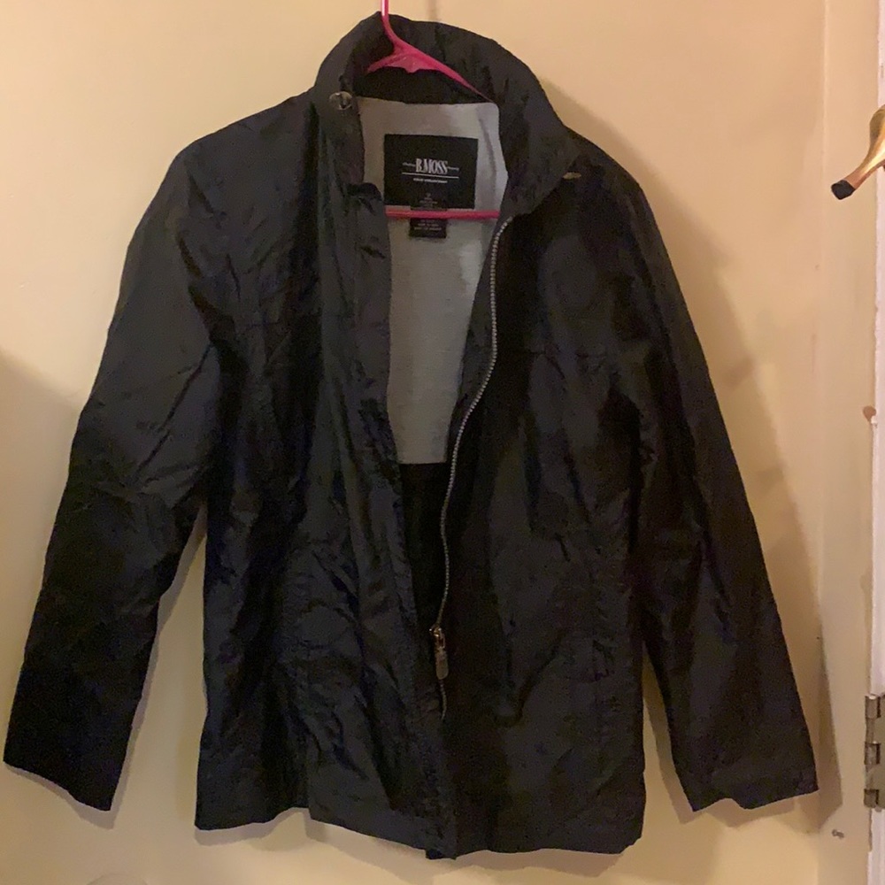 B. Moss rain jacket sz S w fold away hood black